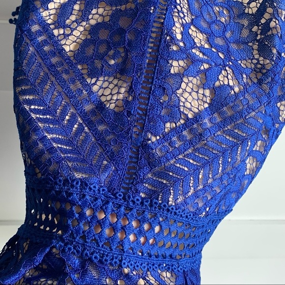 Romeo & Juliet Couture Royal Blue Lace Blouse - Picture 7 of 11